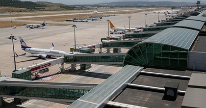 İzmir Adnan Menderes Havalimanı'ndan Çeşme ve Urla'ya Ulaşım Seçenekleri